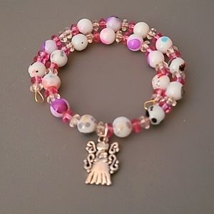NWOT Angel Charm Memory Wired Bracelet  1022